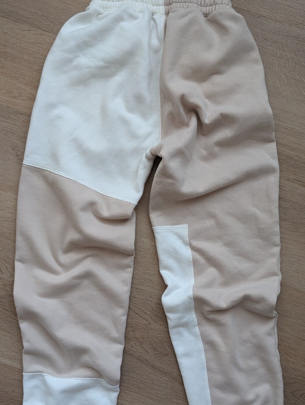 Abercrombie & Fitch Patchwork Colorblock White And Beige Sweatpants Joggers - Picture 5 of 5